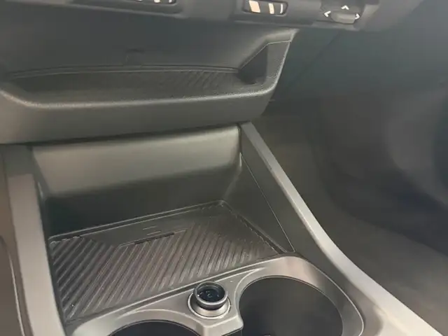 BMW 1 Series view 16
