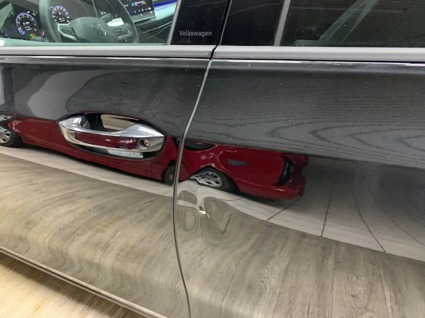 Volkswagen Golf VIII Lim. 1.5 eTSI DSG 110 kW Goal Navi LED Schwarz - 2