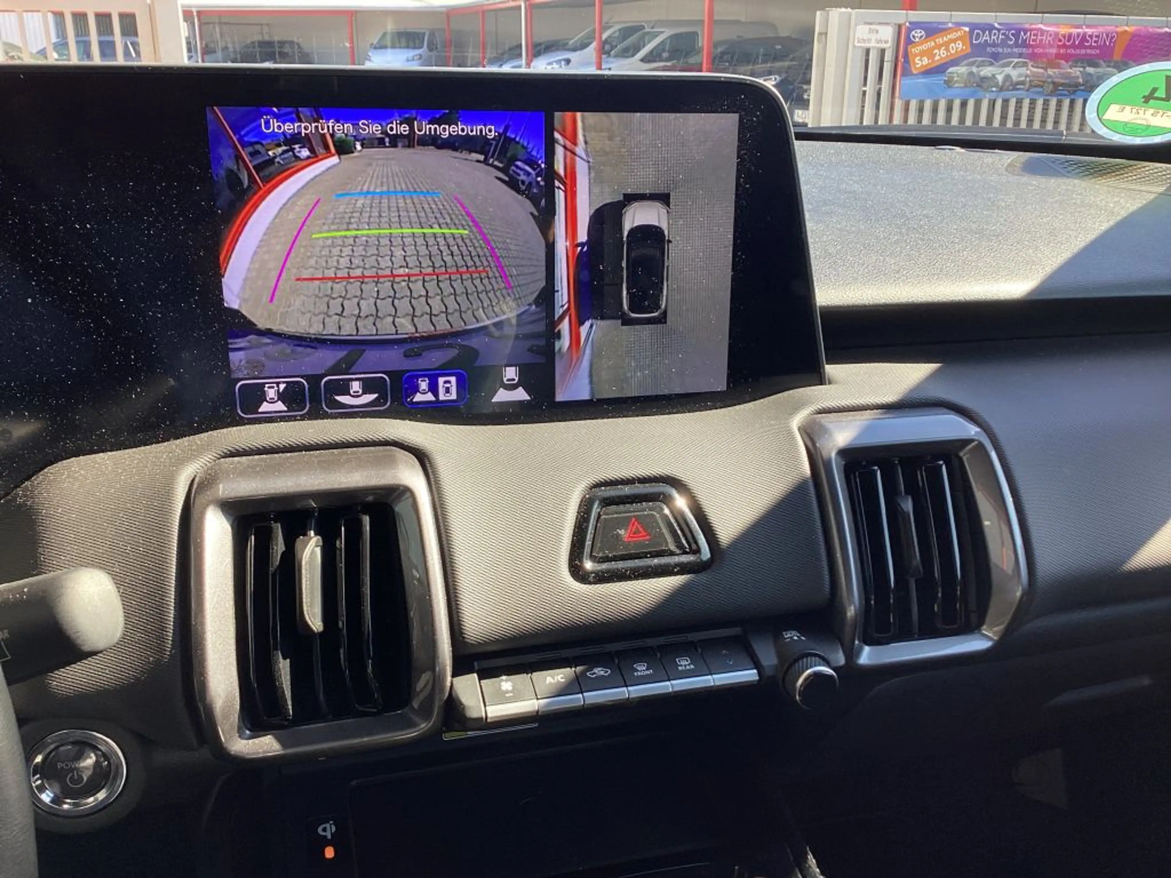 Toyota Urban Cruiser 61kWh Lounge — photo 9