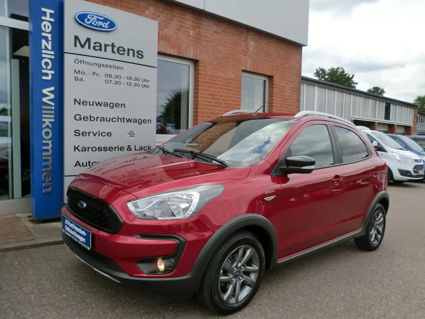 Ford Ka/Ka+ Active Cool & Sound 85PS Rouge - 1