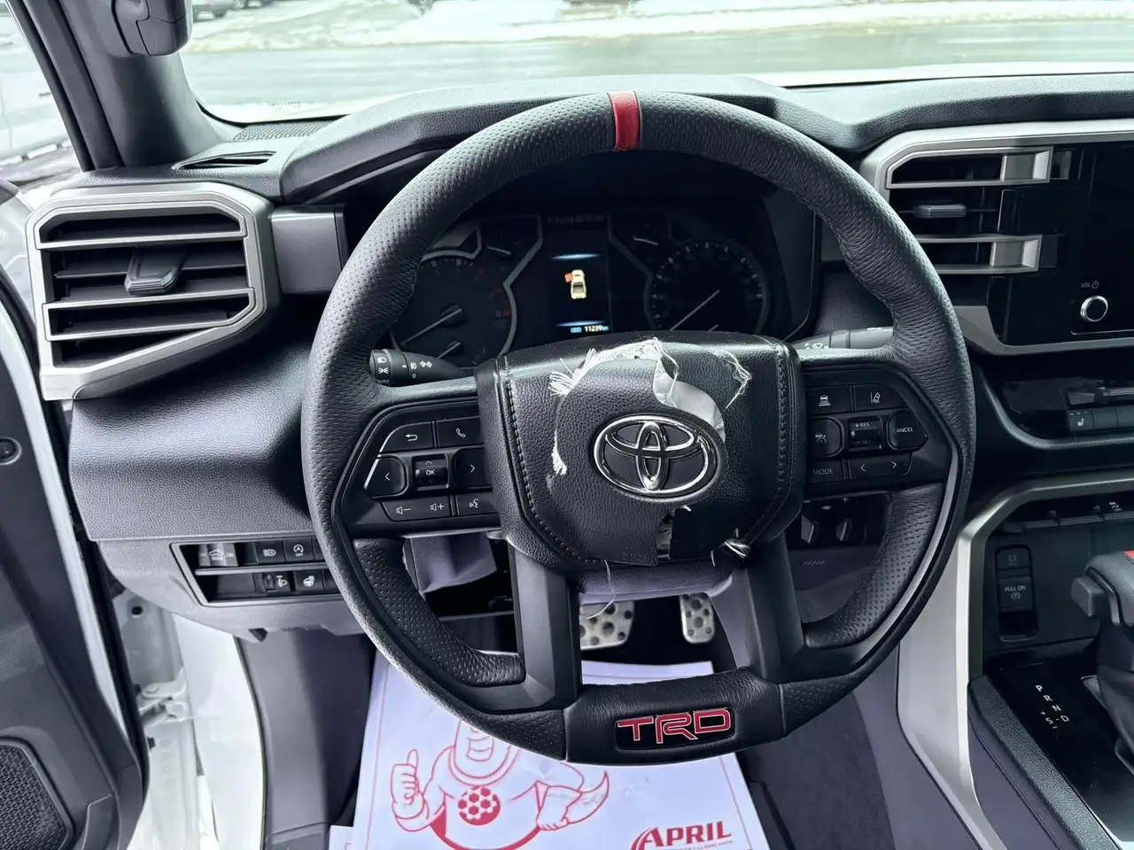 Toyota Tundra снимка Toyota Tundra