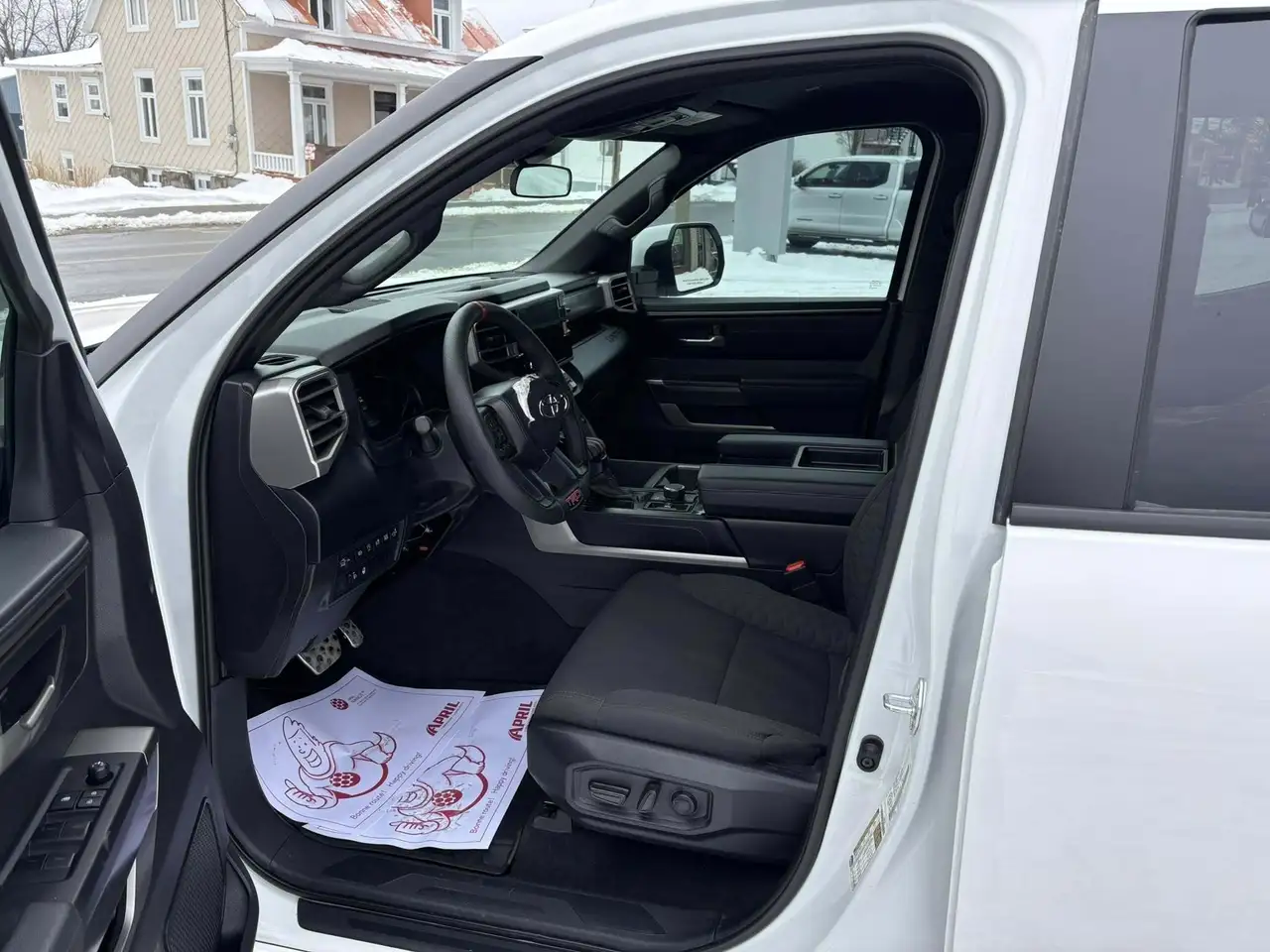 Toyota Tundra снимка Toyota Tundra