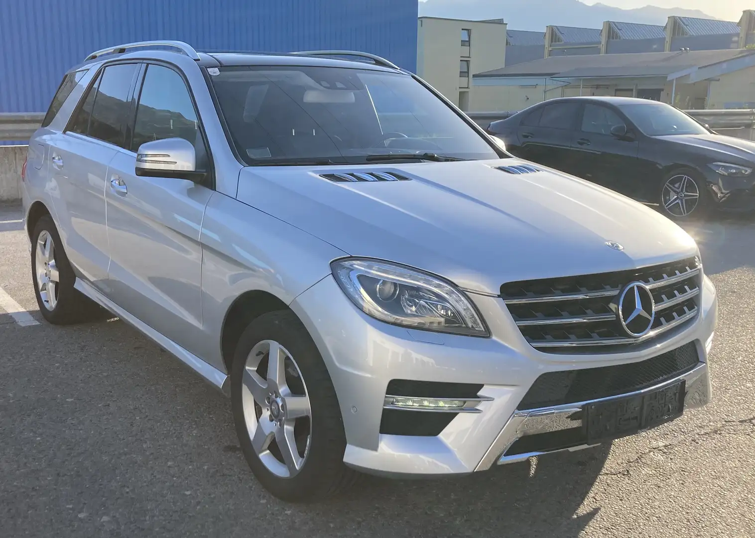 Mercedes-Benz ML 350 BlueTEC 4MATIC Aut. DPF *AMG* Harman-Kardon / Pano - 2