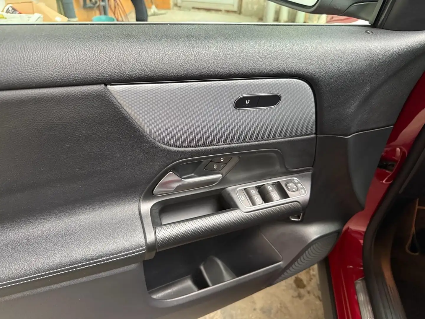Mercedes-Benz 250 Plug-in-Hybrid Rouge - 2
