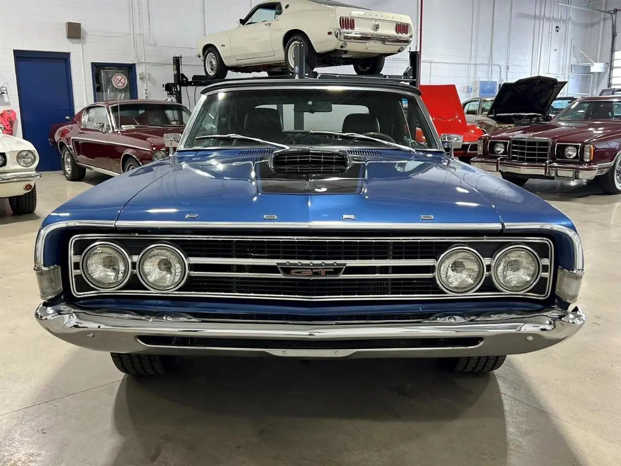 Ford Torino снимка Ford Torino