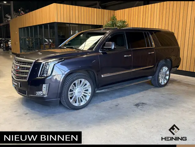 Cadillac Escalade 6.2 V8 Platinum ESV. Lange uitvoering met 8 zitpla