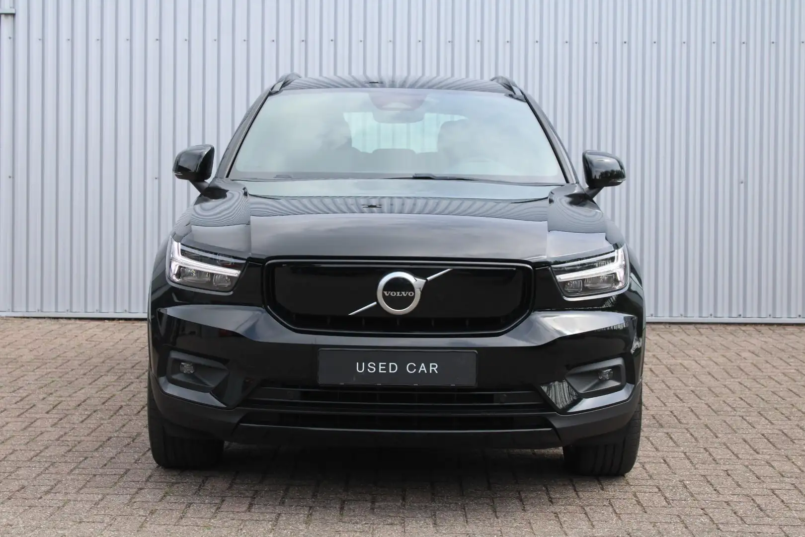 Volvo XC40 Recharge P8 AWD R-Design | Adaptieve Cruise Contro Zwart - 2