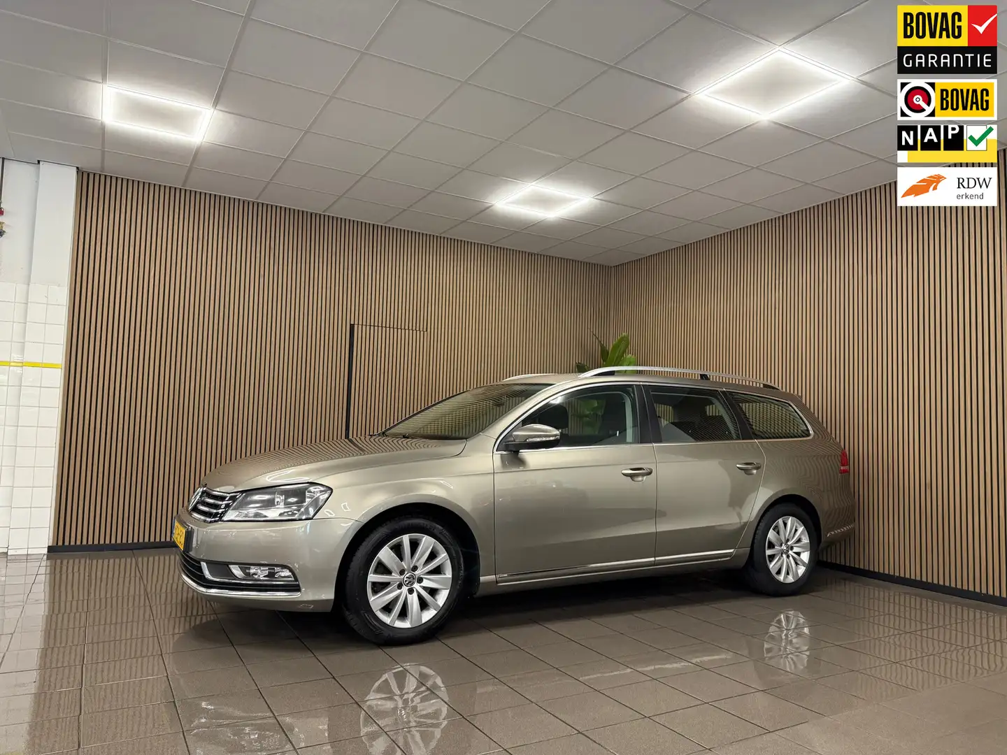 Volkswagen Passat Variant 1.4 TSI Comfortline BlueMotion * Automaat / 99.914 Bruin - 1