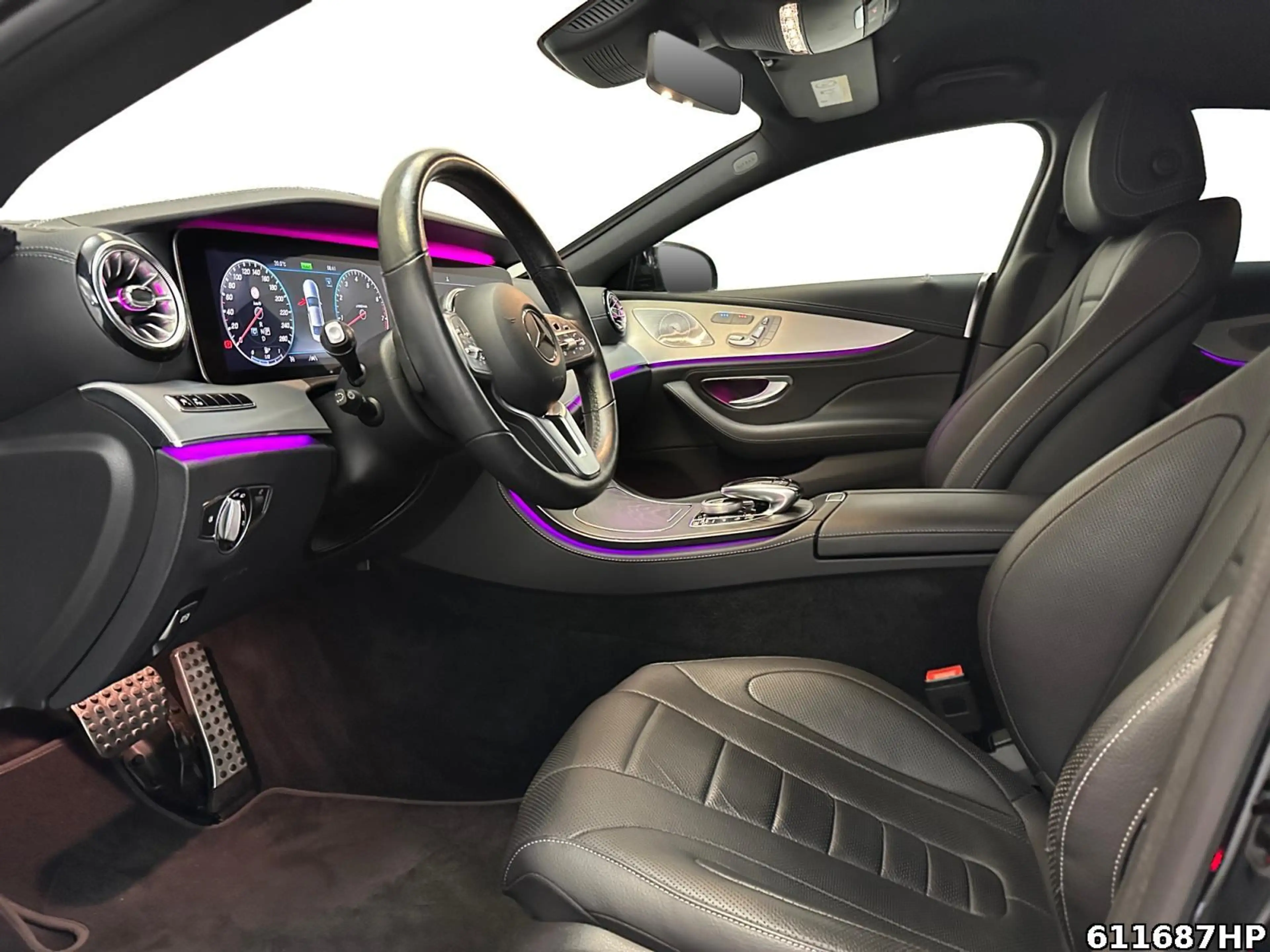 Mercedes-Benz CLS 450 4M AMG Night Multibeam Burmester 360° — photo 6