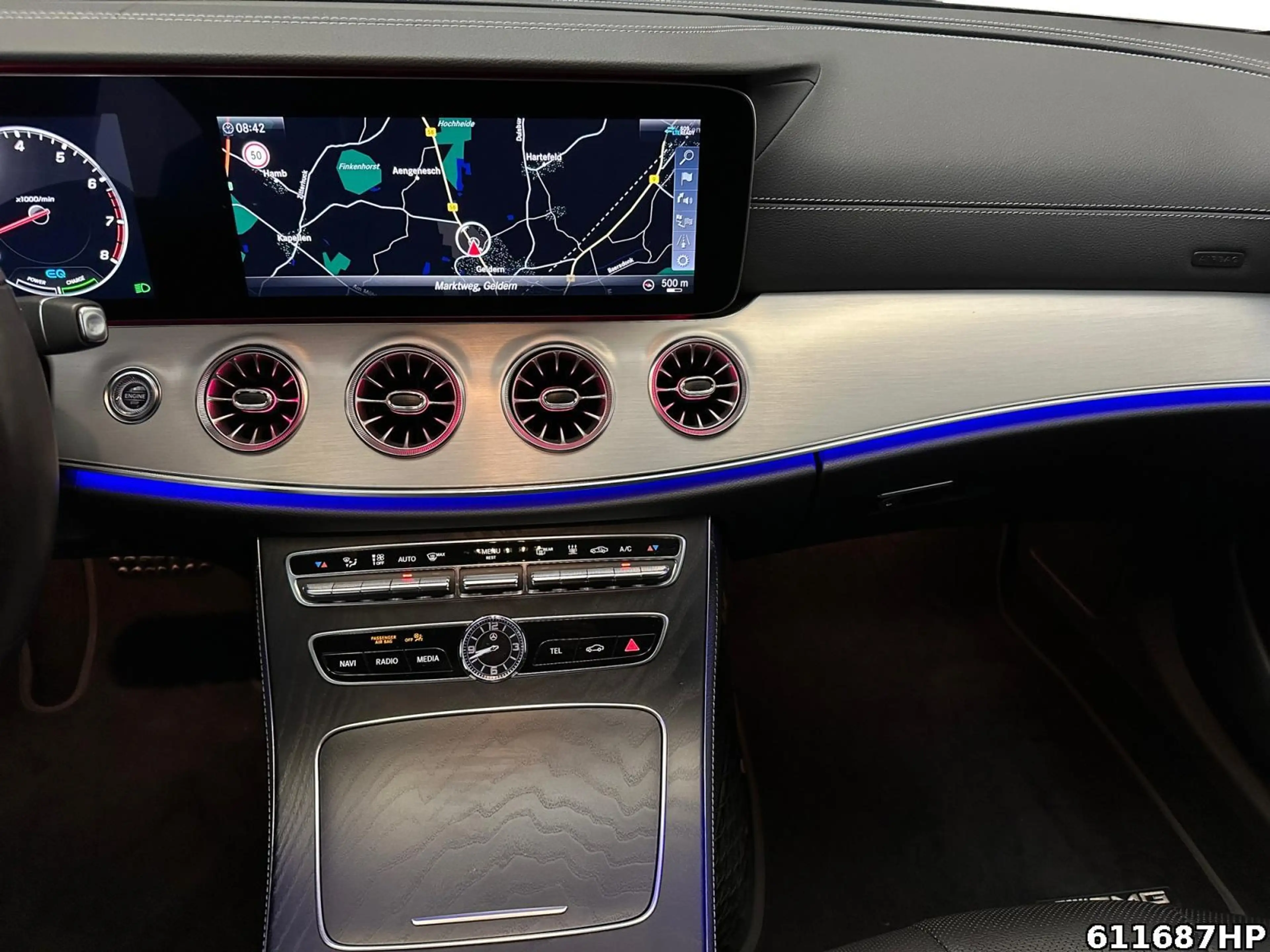 Mercedes-Benz CLS 450 4M AMG Night Multibeam Burmester 360° — photo 8