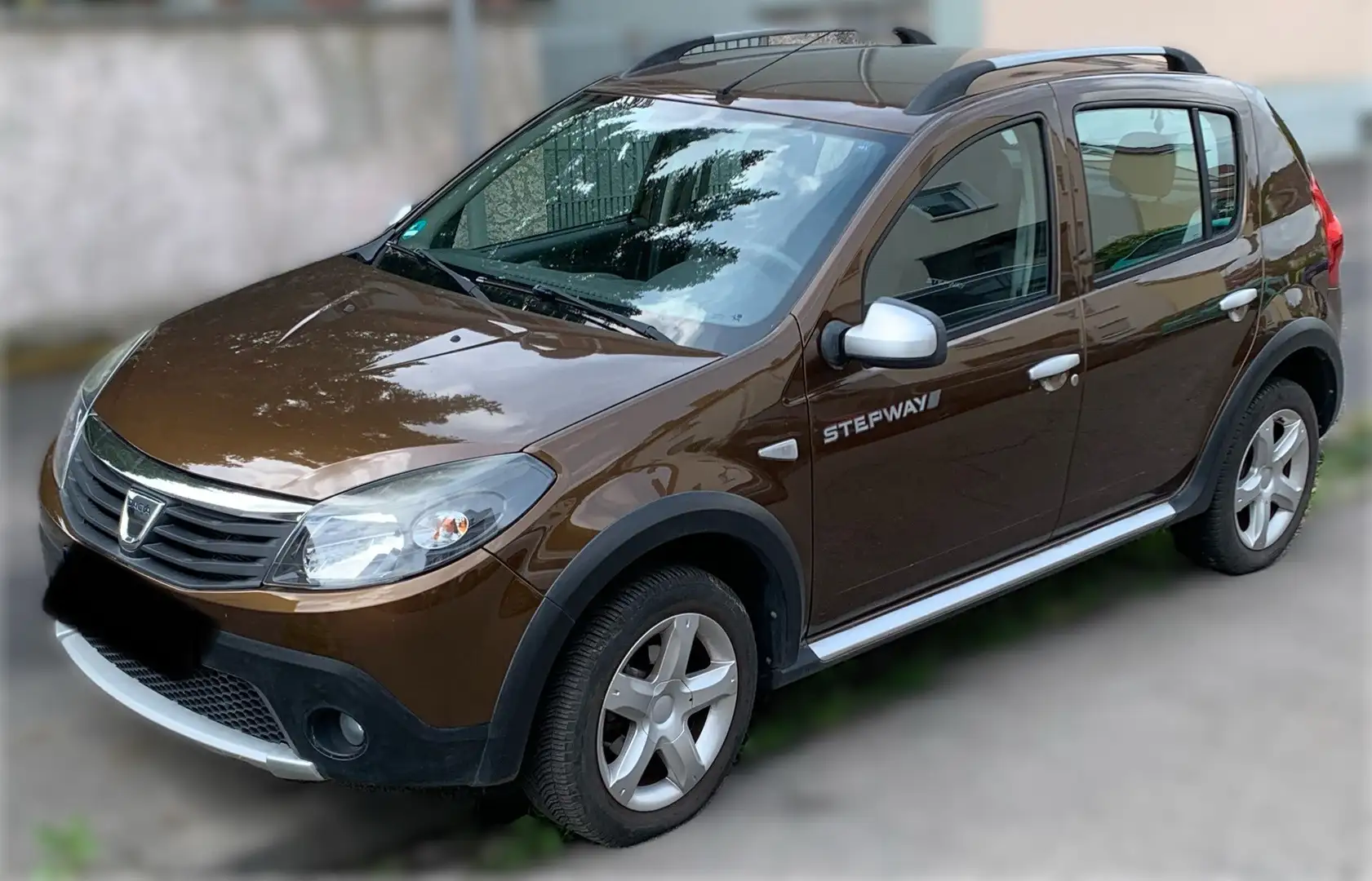 Dacia Sandero Sandero 1.6 MPI Stepway - 1. Hand/Rentnerfahrzeug Braun - 1