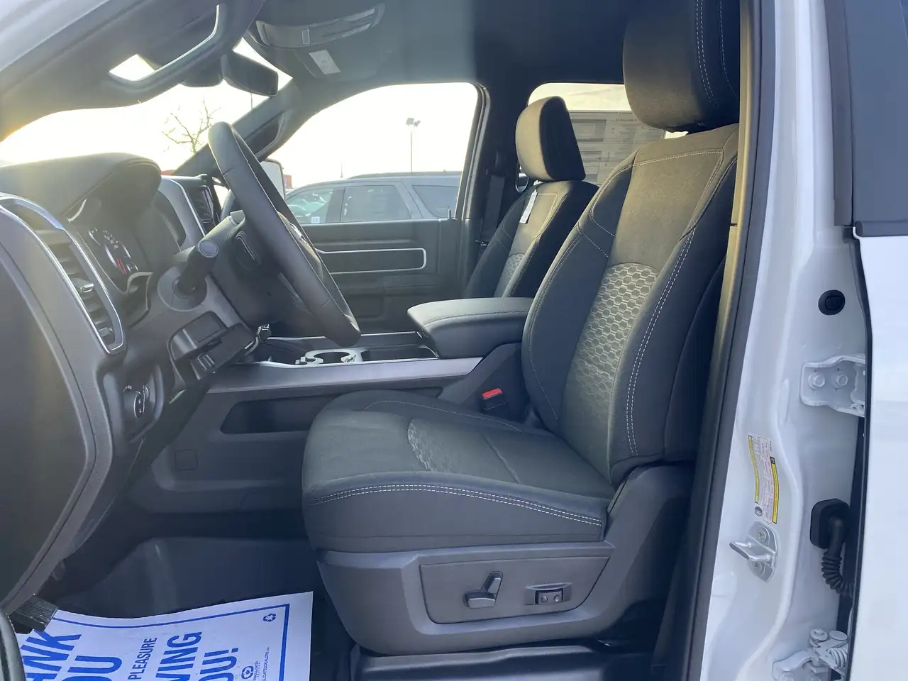 RAM 3500 снимка RAM 3500