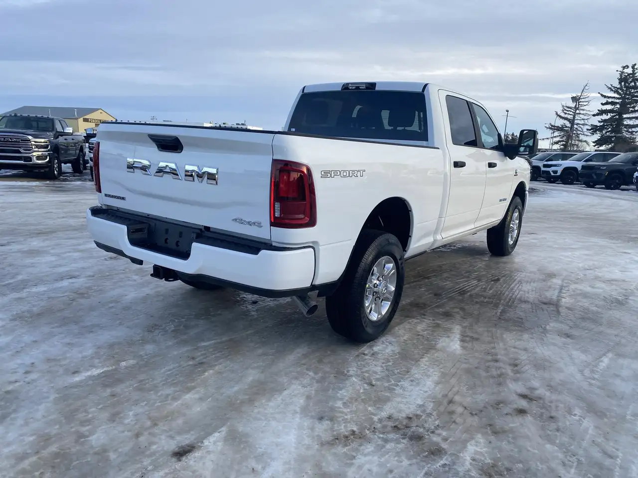 RAM 3500 снимка RAM 3500