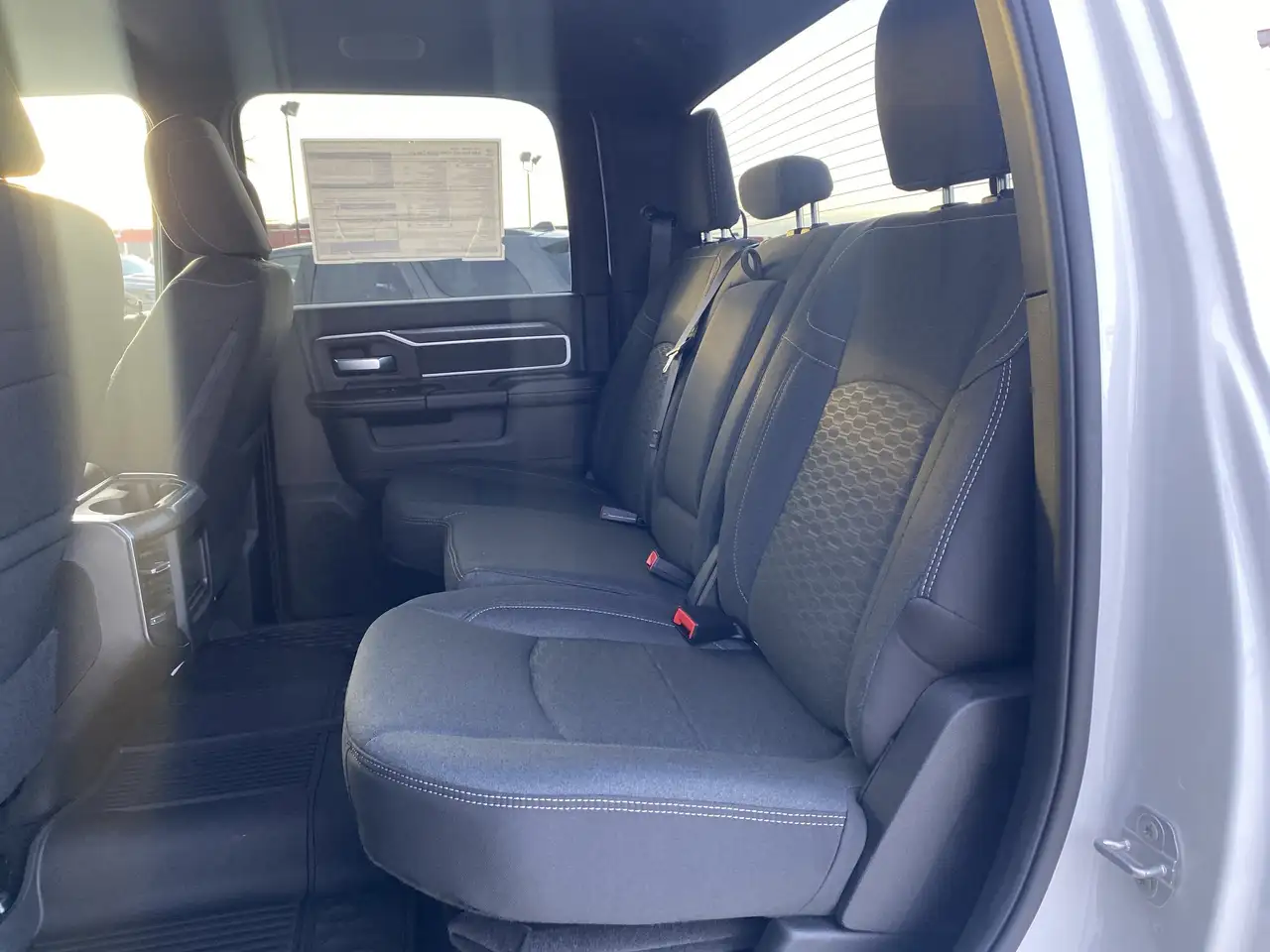 RAM 3500 снимка RAM 3500