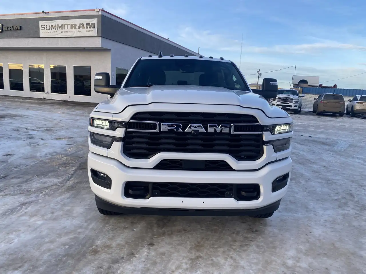 RAM 3500 снимка RAM 3500