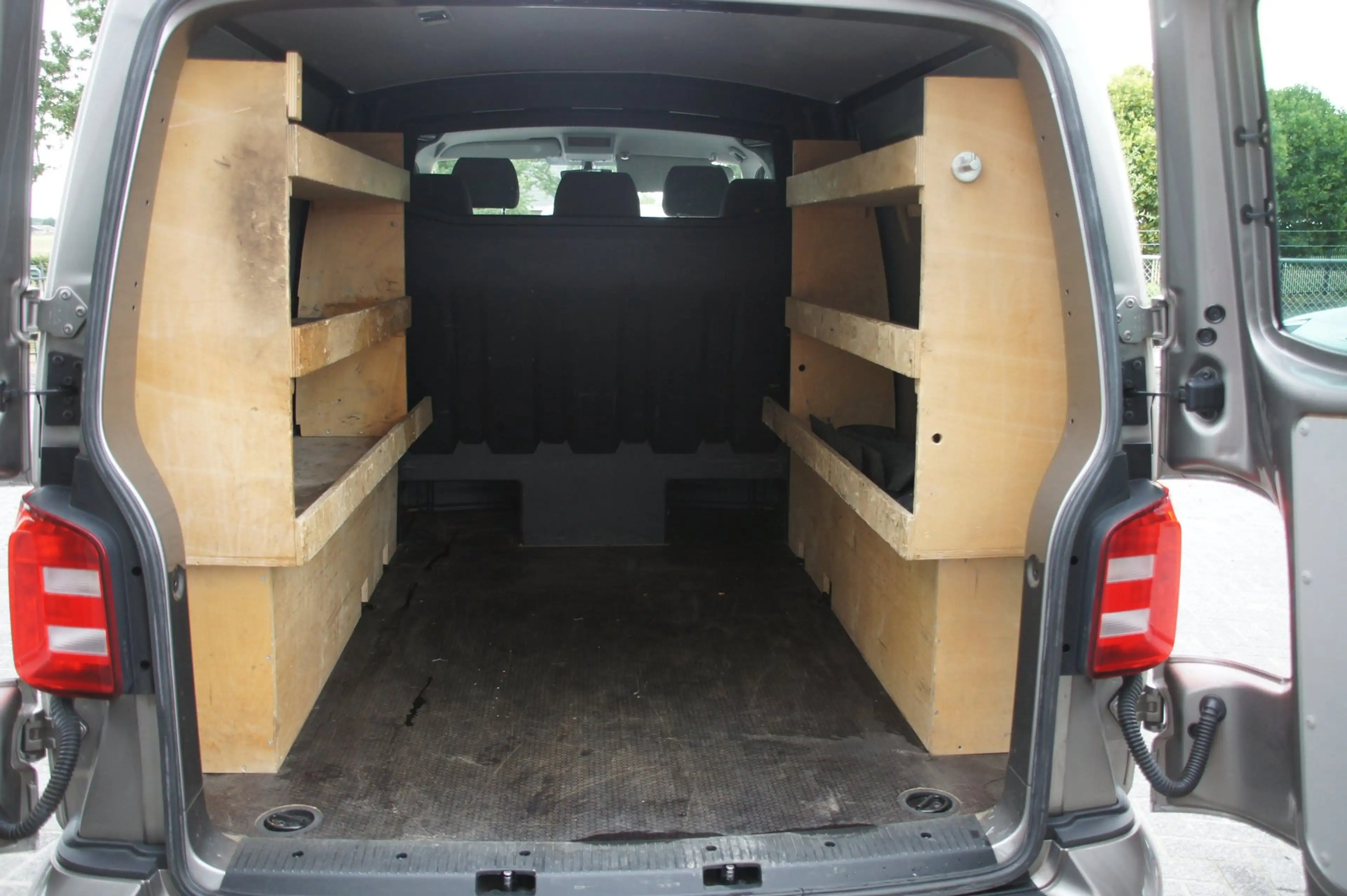 Volkswagen Transporter 2.0 TDI L2H1 DC Highline — photo 3