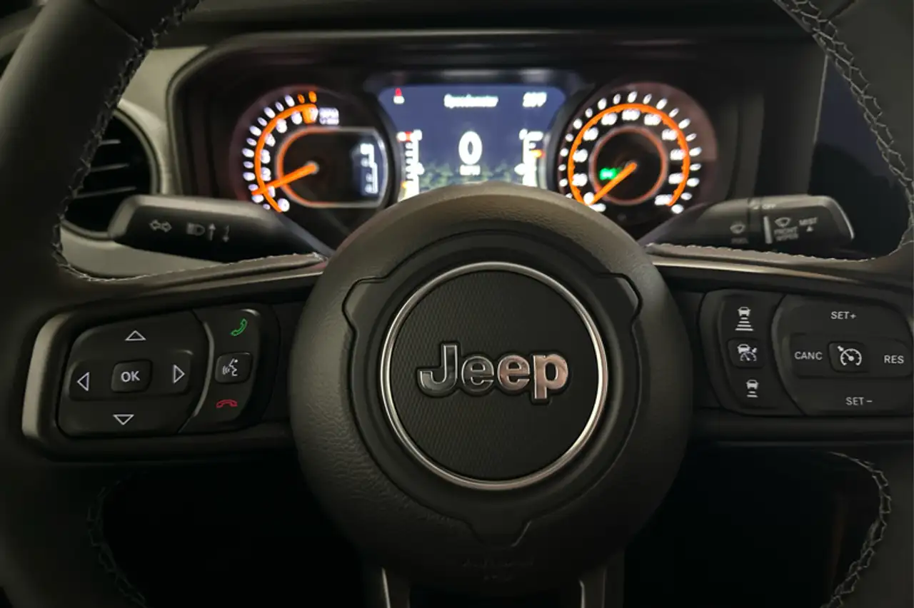Jeep Gladiator снимка Jeep Gladiator
