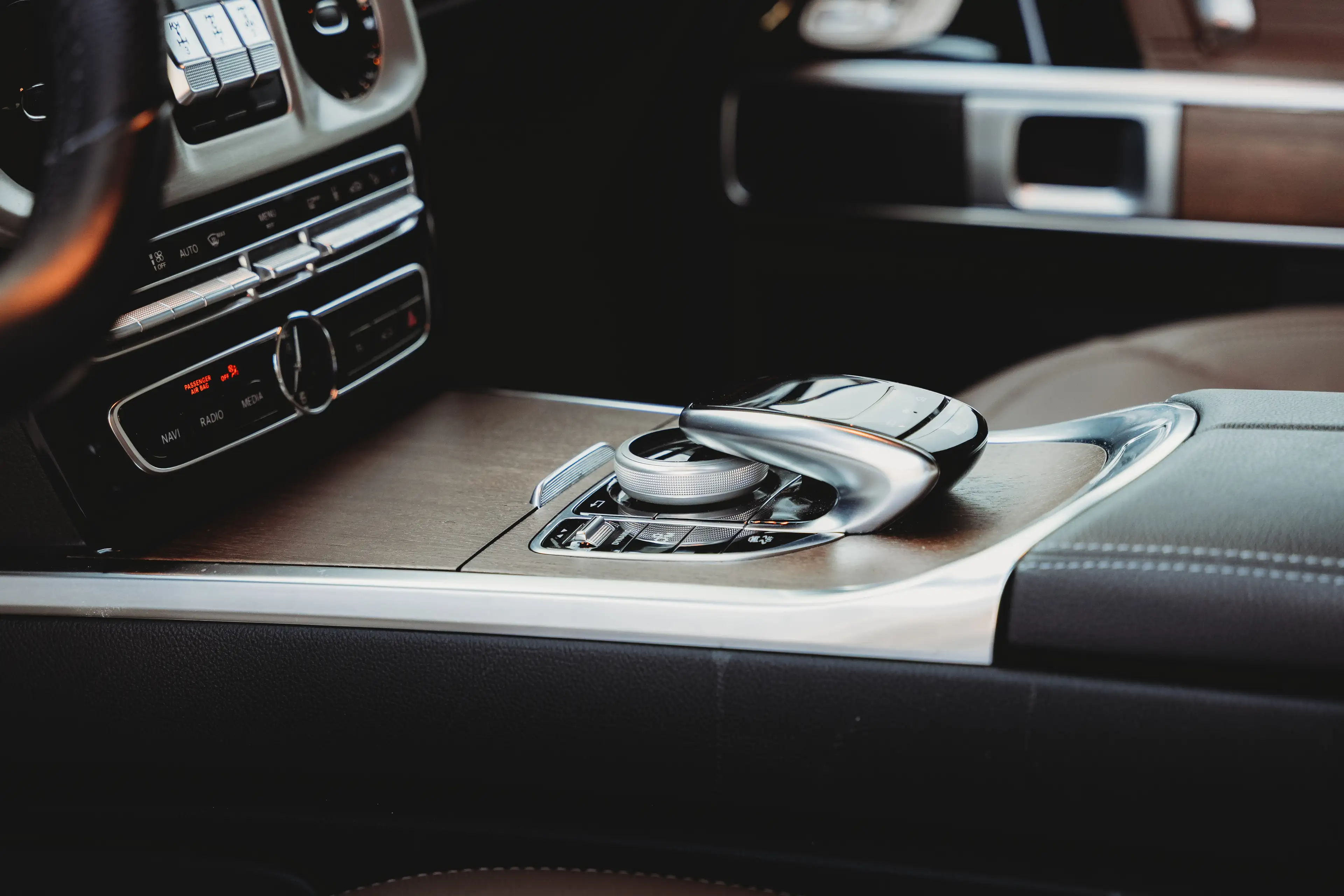 Mercedes-Benz G 350 d AMG/Leder/Cruise control/Trekhaak/camera/20"/Zetelverwarming/Ambient lights/Lichte Vracht — photo 14