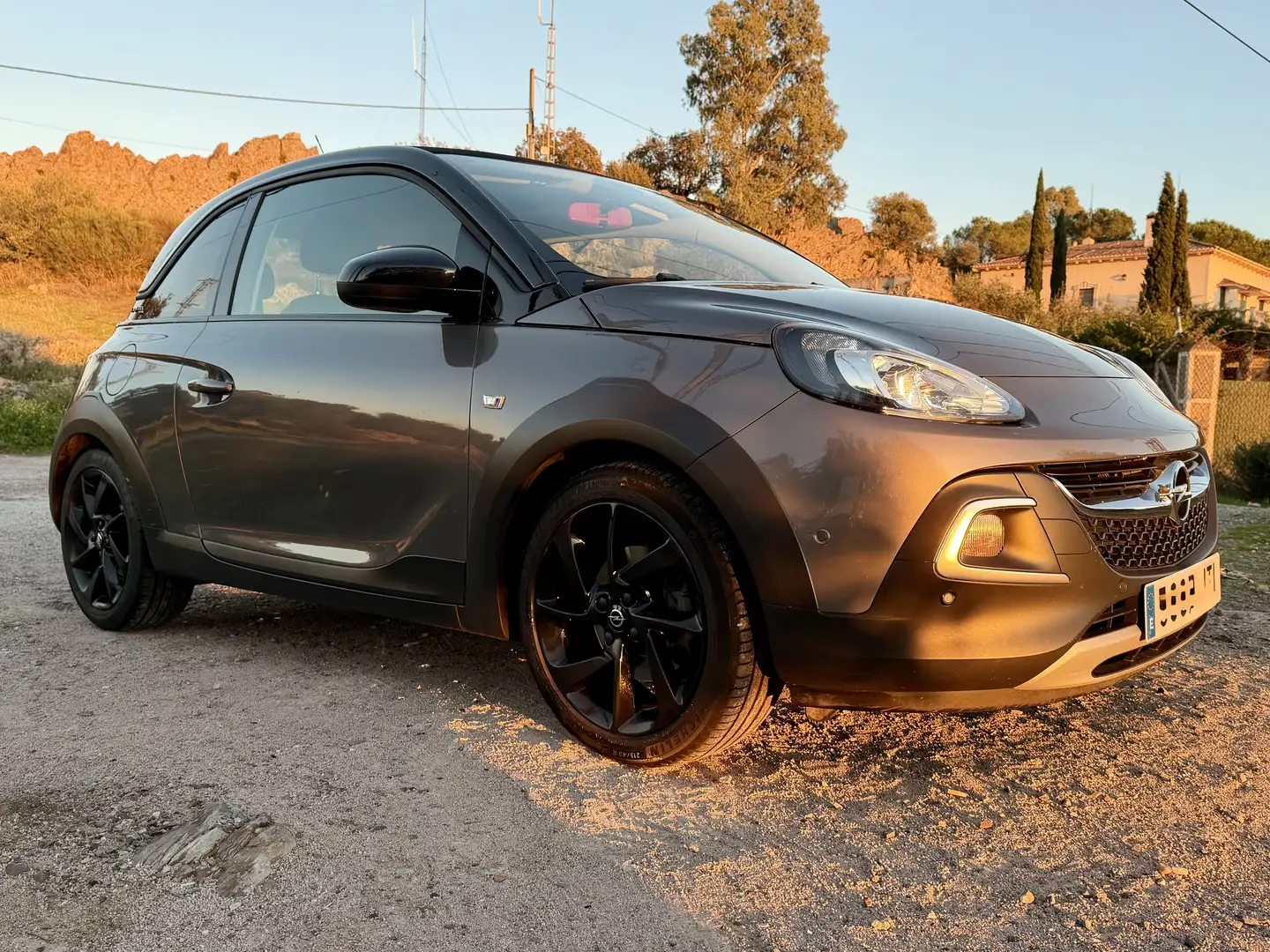Opel Adam 1.0 XFT S&S Rocks - 1