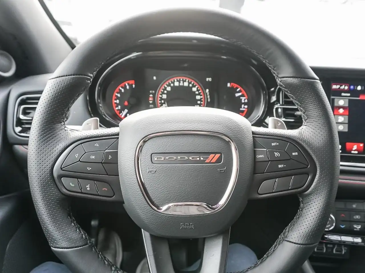 Dodge Durango снимка Dodge Durango