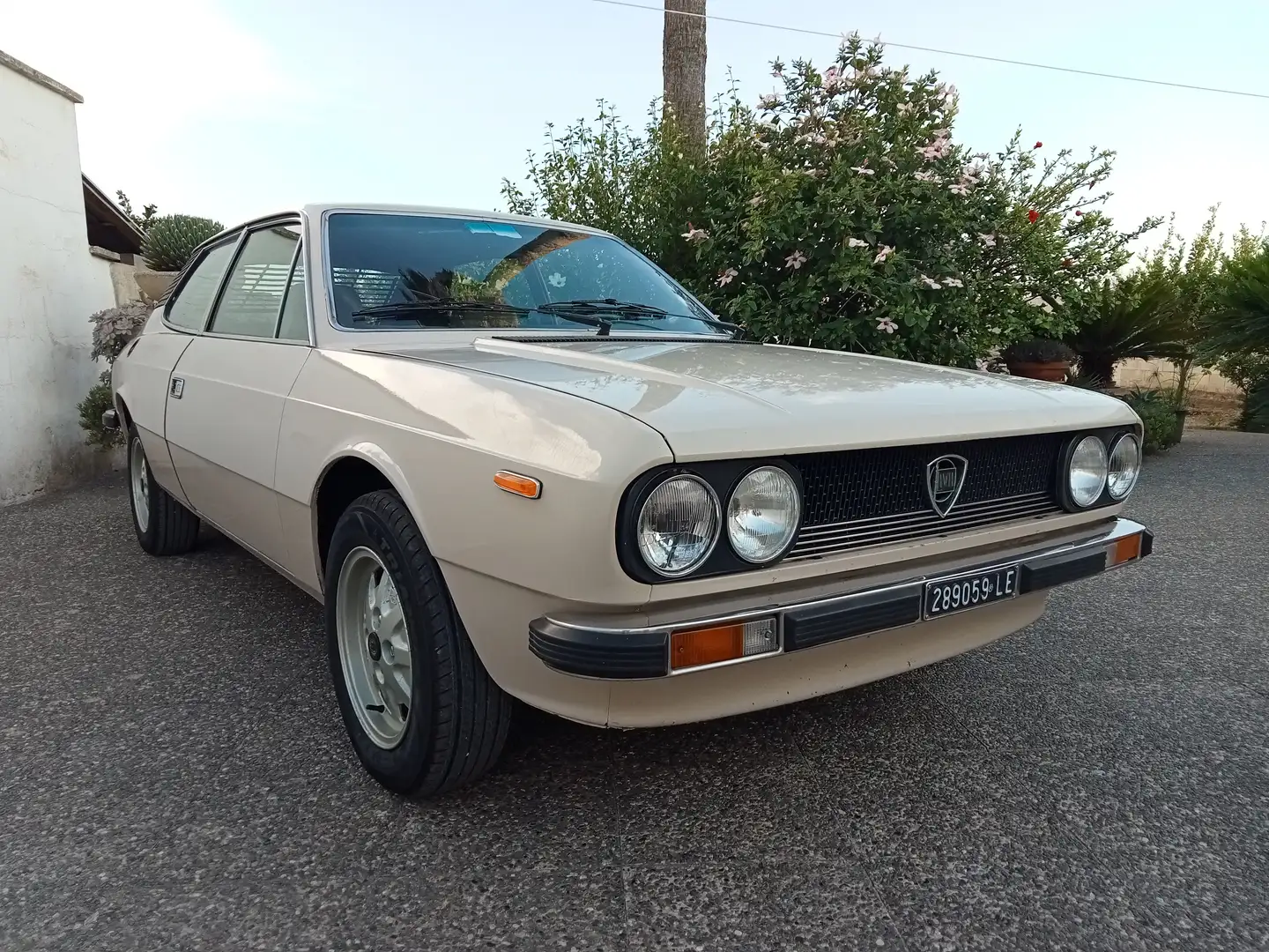 Lancia Beta Beta HPE 1.6 Beige - 1