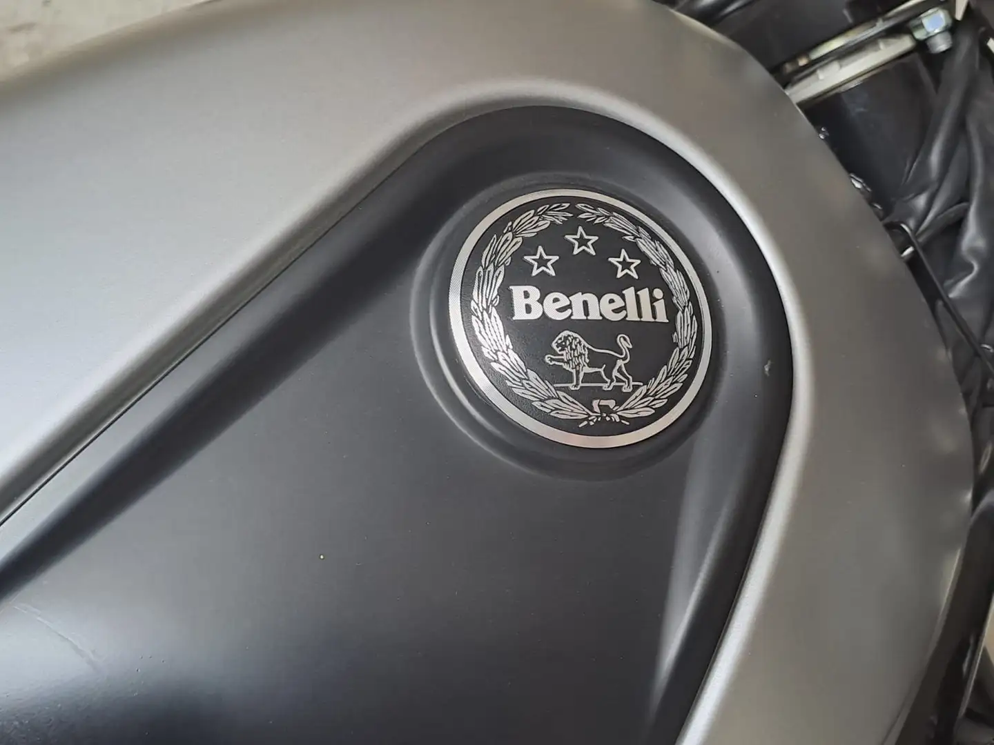 Benelli Leoncino 500 Grijs - 2