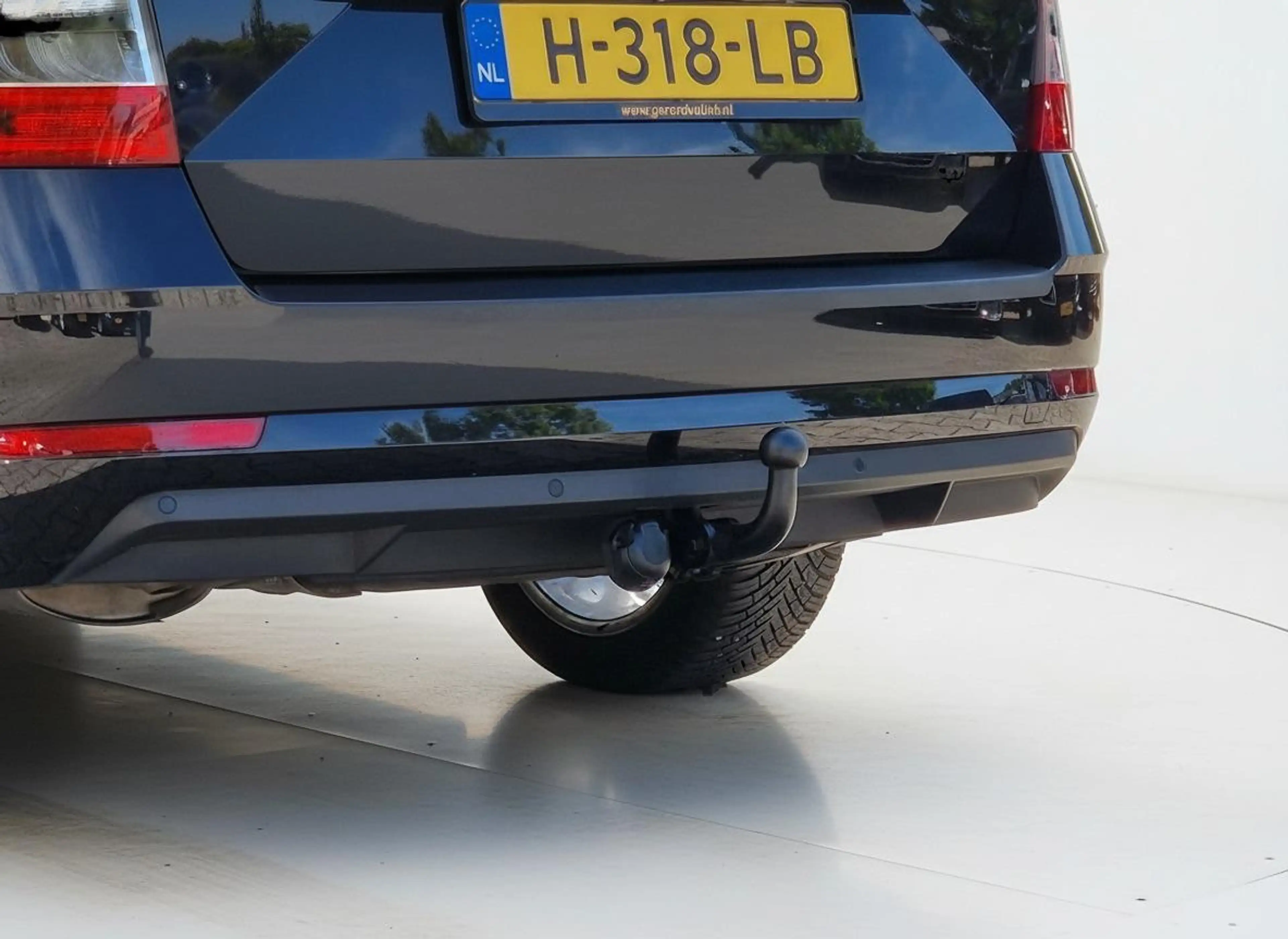 Skoda Octavia Combi 1.5 TSI Business Edition TREKHAAK PDC CARPLA — photo 4