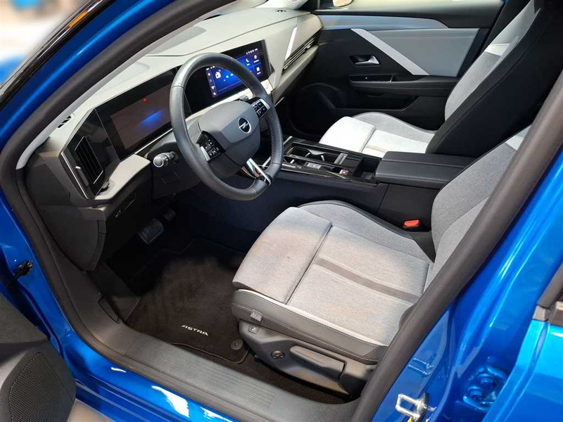 Opel Astra Astra Business Elegance 1.2 Turbo — photo 8