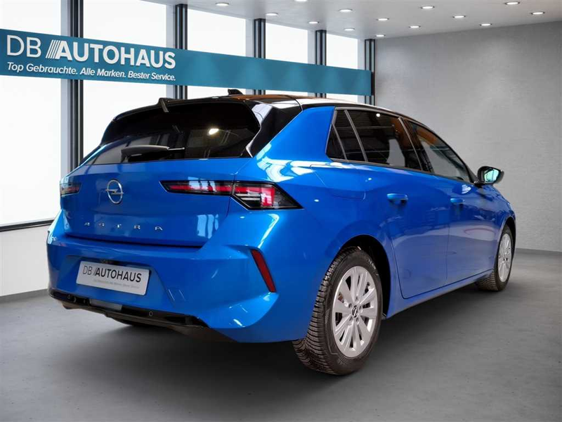 Opel Astra Astra Business Elegance 1.2 Turbo — photo 4