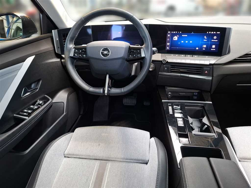 Opel Astra Astra Business Elegance 1.2 Turbo — photo 9