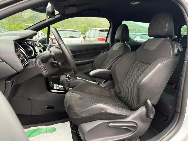 DS Automobiles DS 3 1.2 82cv Gris 06/14 Airco Capteurs Cruise — photo 8