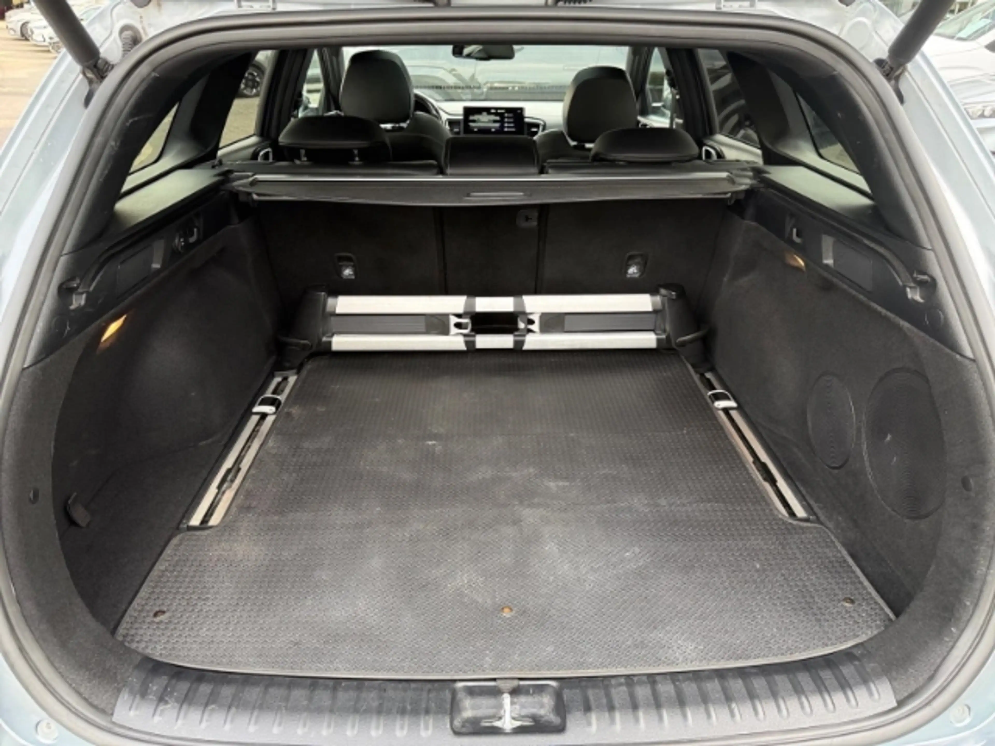 Kia Ceed SW / cee'd SW 1.4 T-GDI GT LINE el.Panodach,Navi Sound. Digitale — photo 12