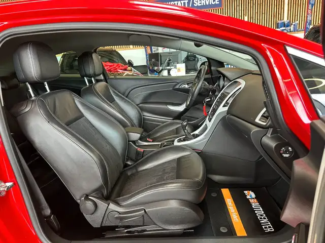 Opel Astra view 8