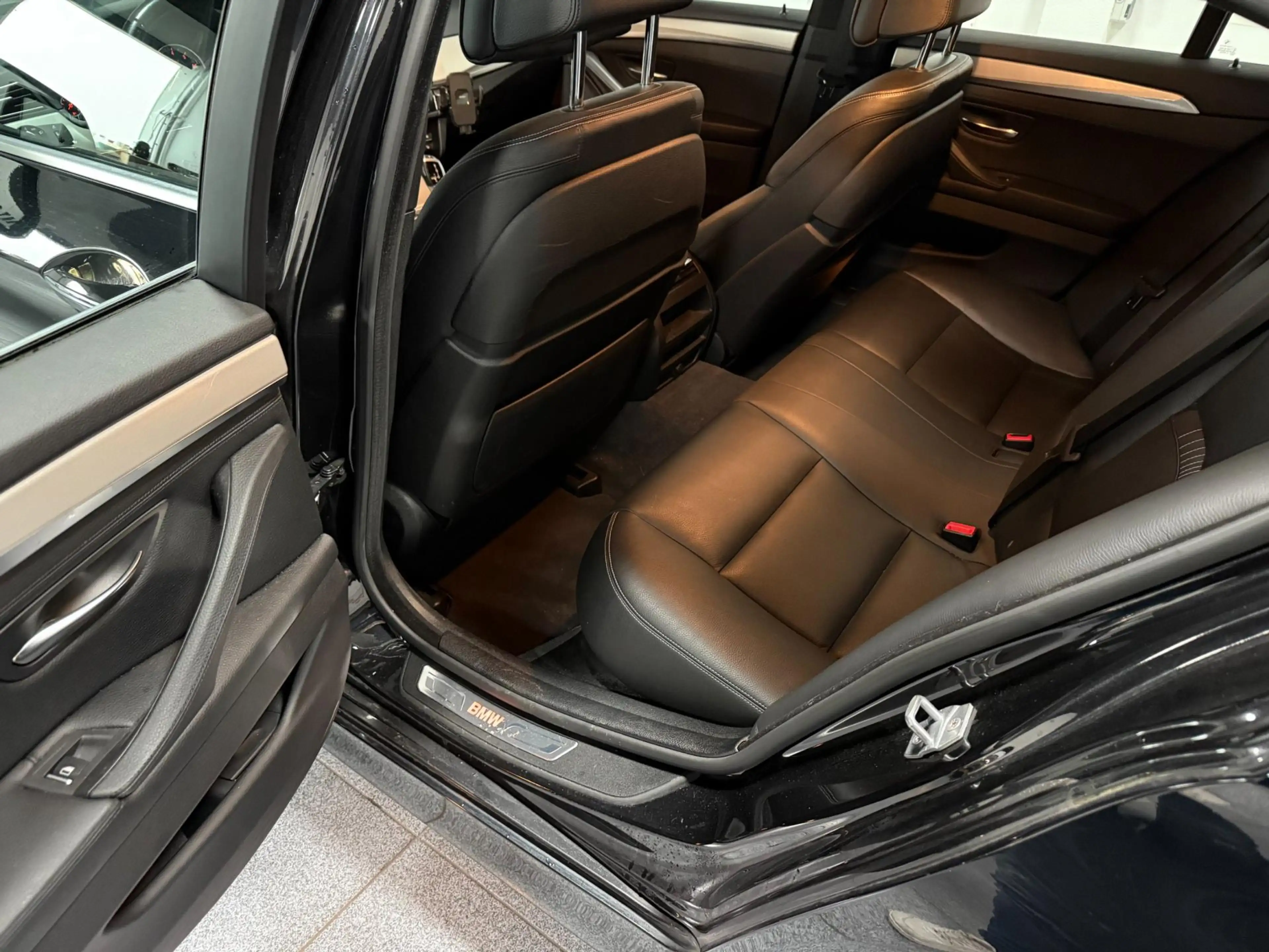 BMW 520 5-serie 520i Sedan Modern Navigatie vol leder NL A — photo 12