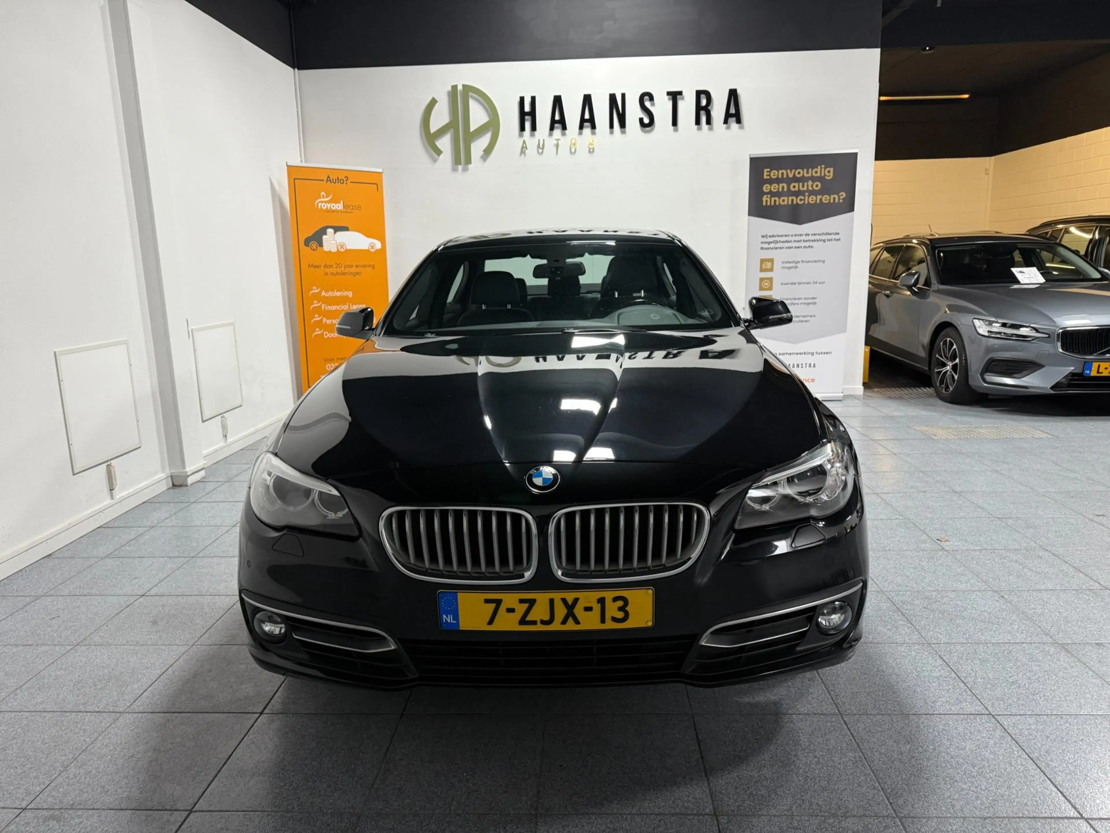 BMW 520 5-serie 520i Sedan Modern Navigatie vol leder NL A — photo 2