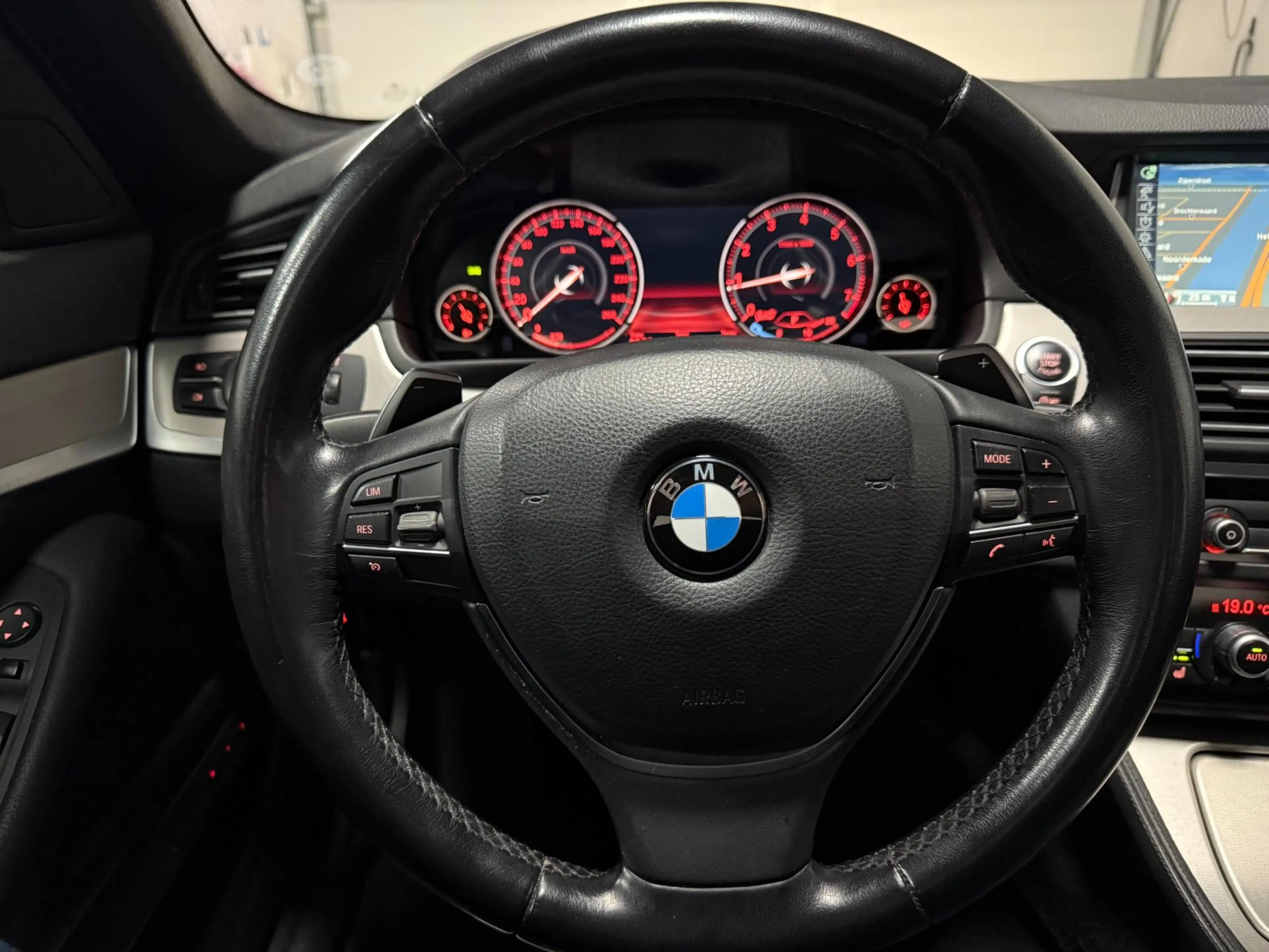 BMW 520 5-serie 520i Sedan Modern Navigatie vol leder NL A — photo 14