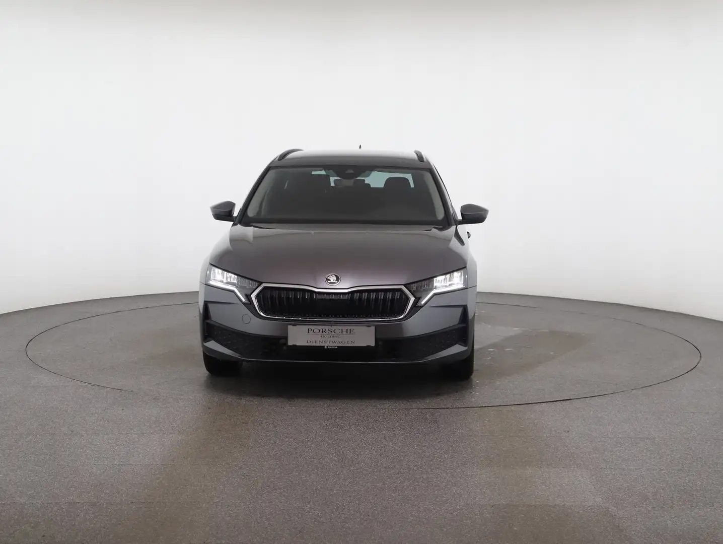 Skoda Octavia Essence TDI Grau - 2