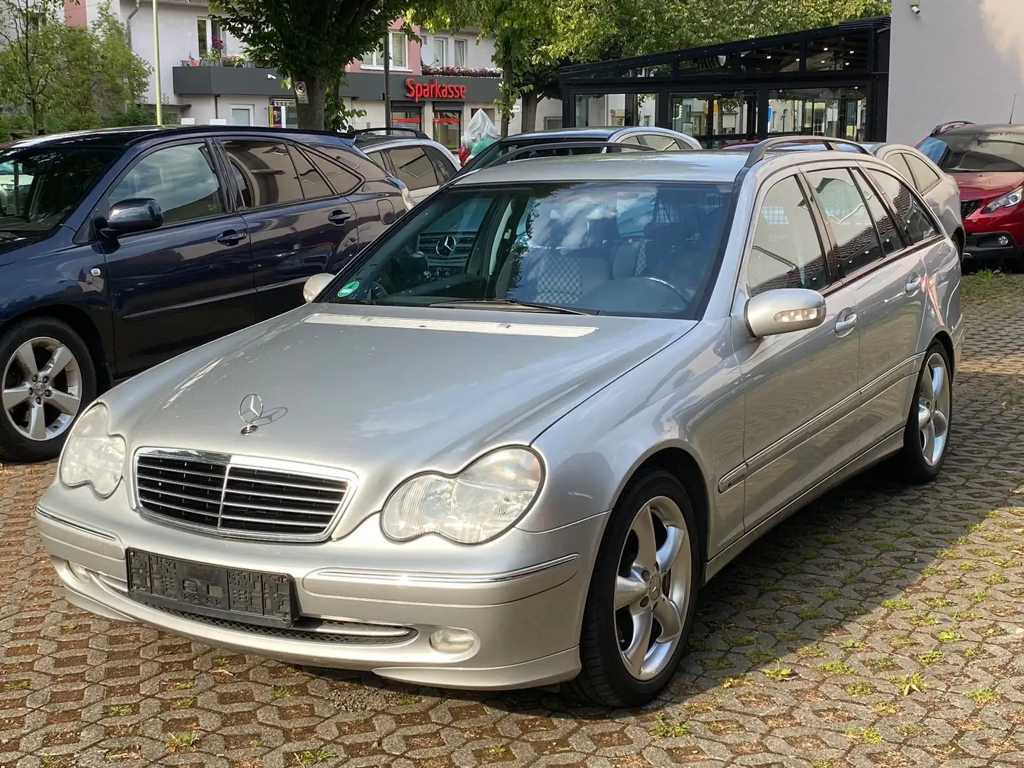 Mercedes-Benz C 200 C 200 T Kompressor AVANTGARD, Gararagenwagen Silber - 1
