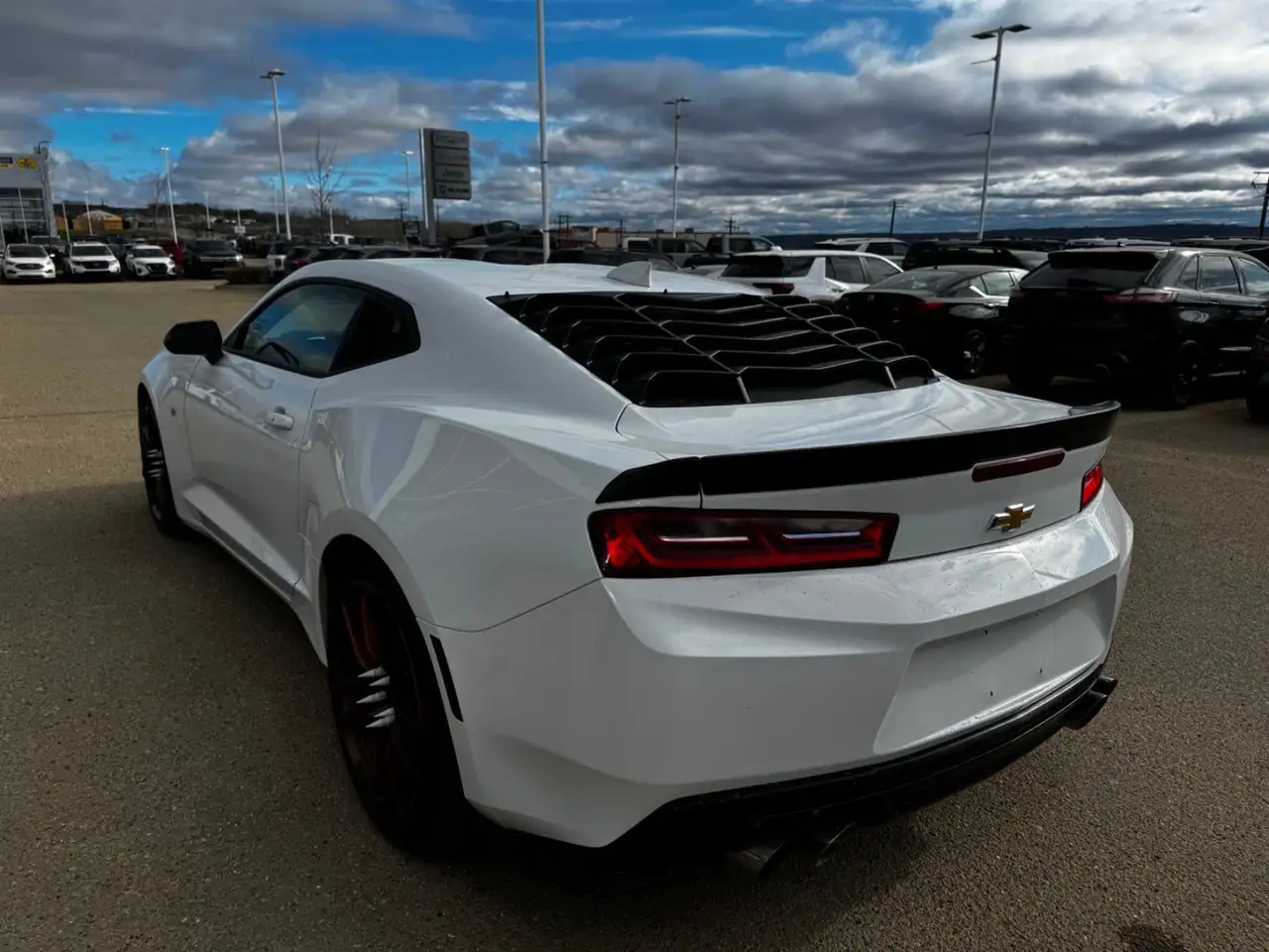 Chevrolet Camaro снимка Chevrolet Camaro