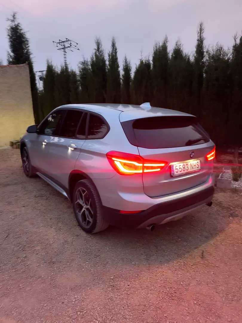 BMW X1 xDrive 25dA - 1