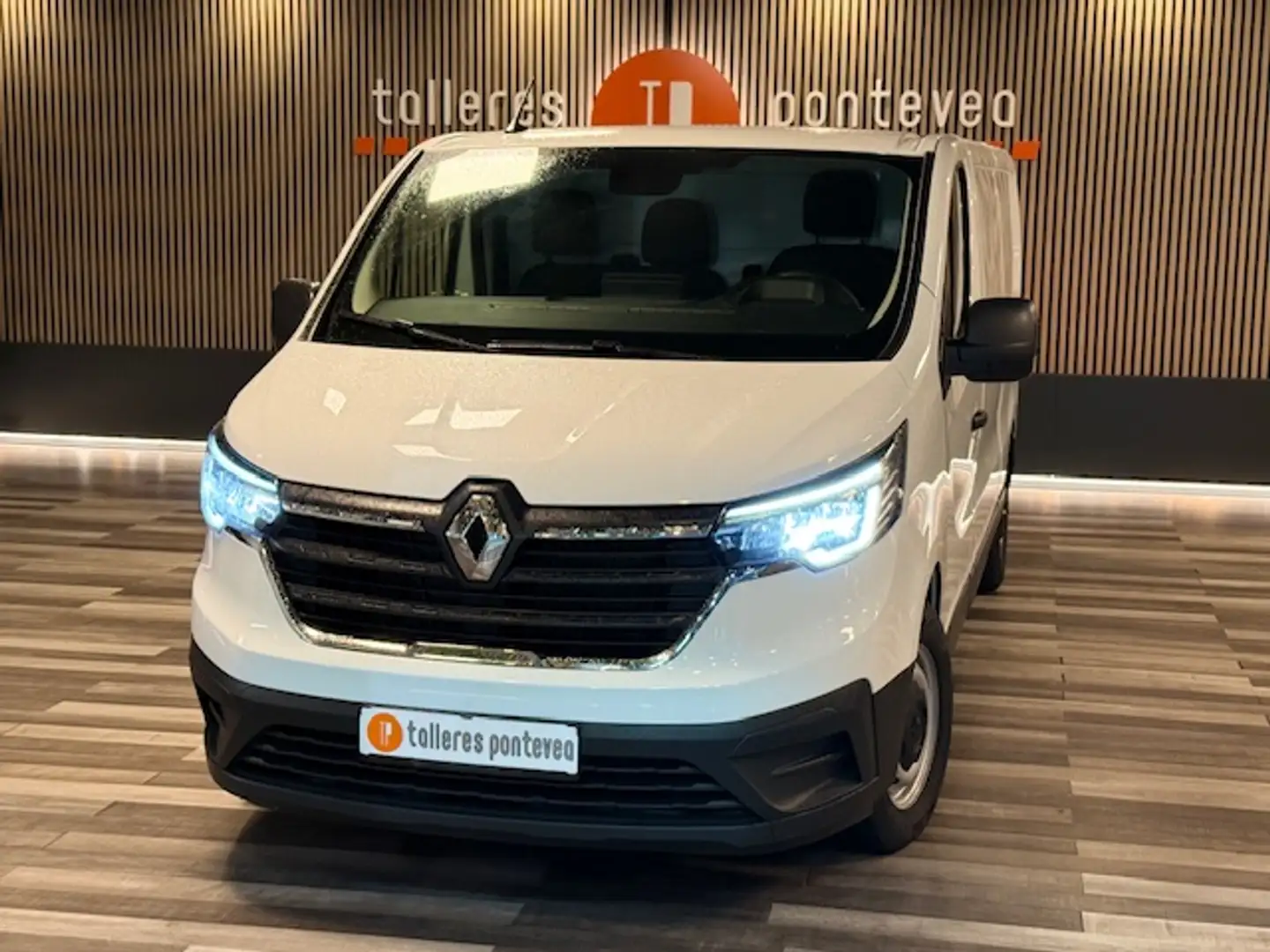 Renault Trafic Furgón L2H1 BluedCi 81kW CU aumentada Wit - 2