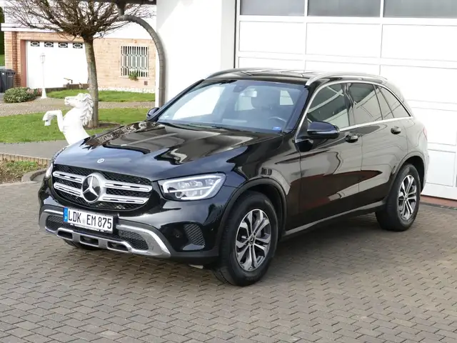Mercedes-Benz GLC 200 d 4MATIC *el.AHK+Navi+Sitzhzg+8-fach Alu