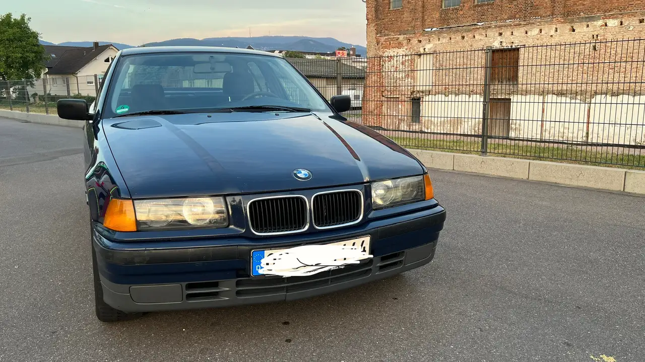 BMW 318