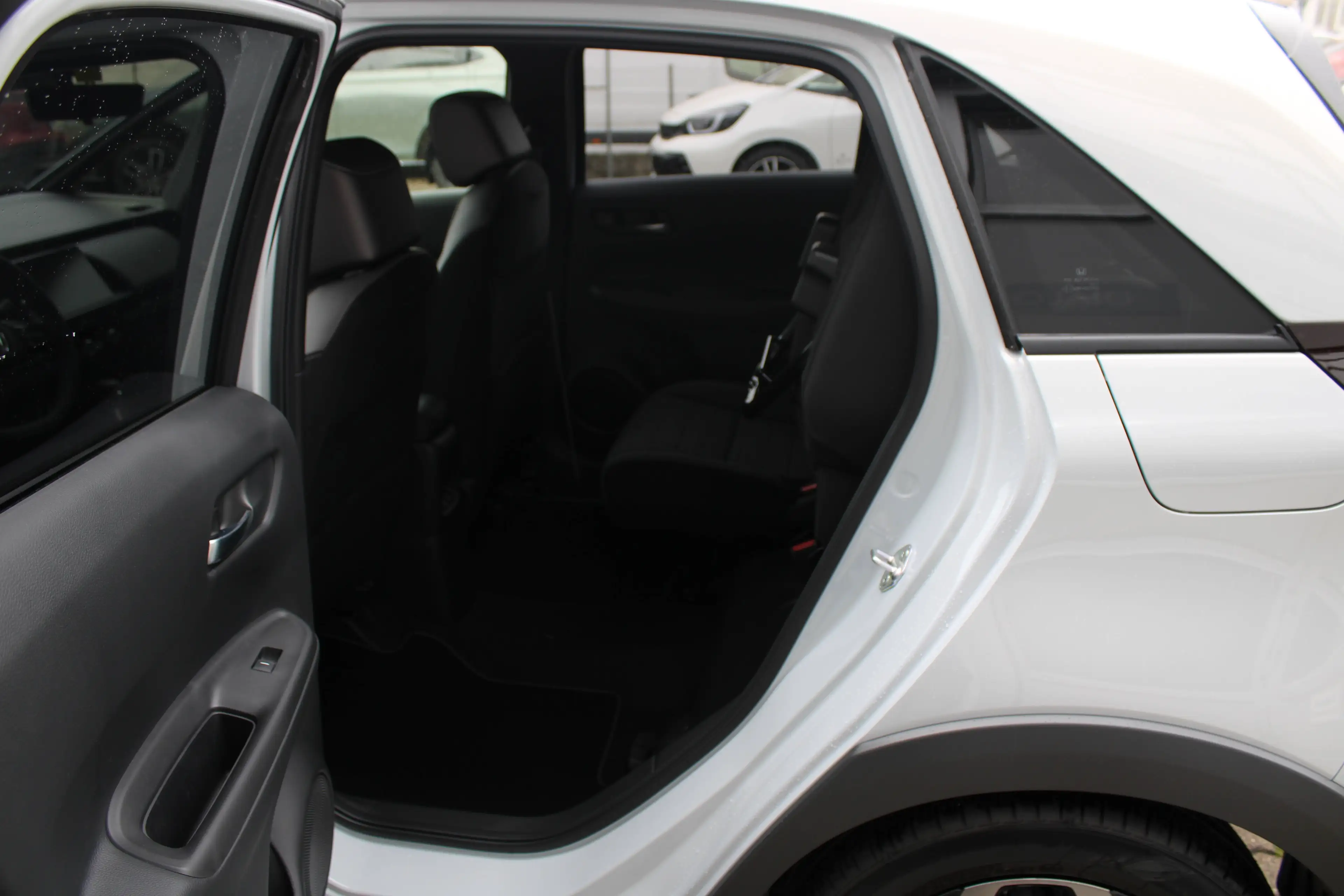 Honda Jazz 1.5 i-MMD Hybrid Crosstar Advance — photo 14