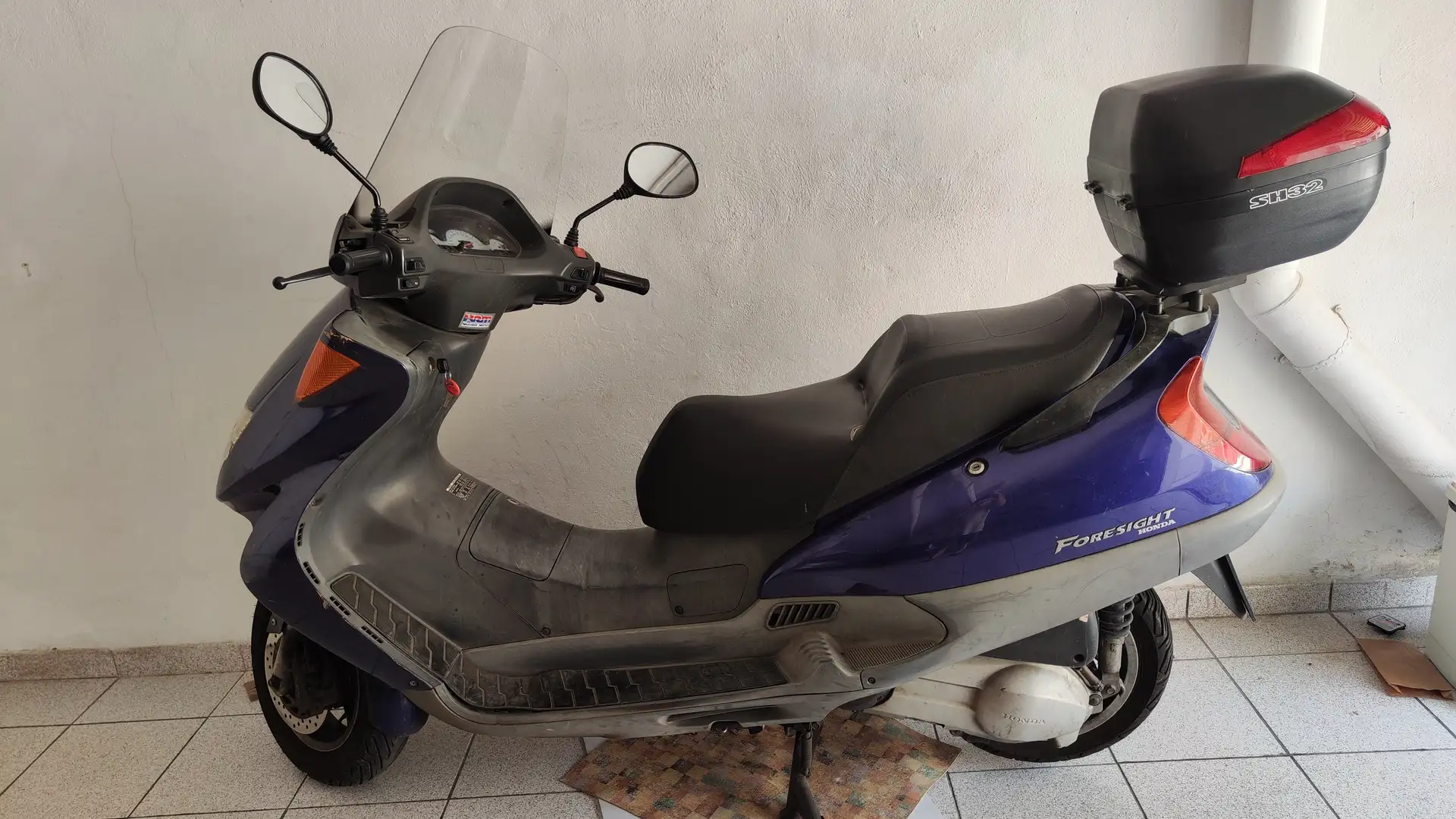 Honda FES 250 Foresight Bleu - 2