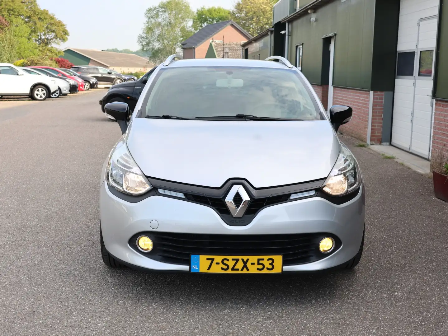 Renault Clio Estate 0.9 TCe Dynamique, Stoere verschijning, 17 Gris - 2