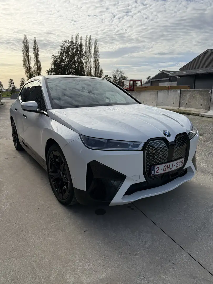 BMW iX xDrive40 Full option Blanc - 1