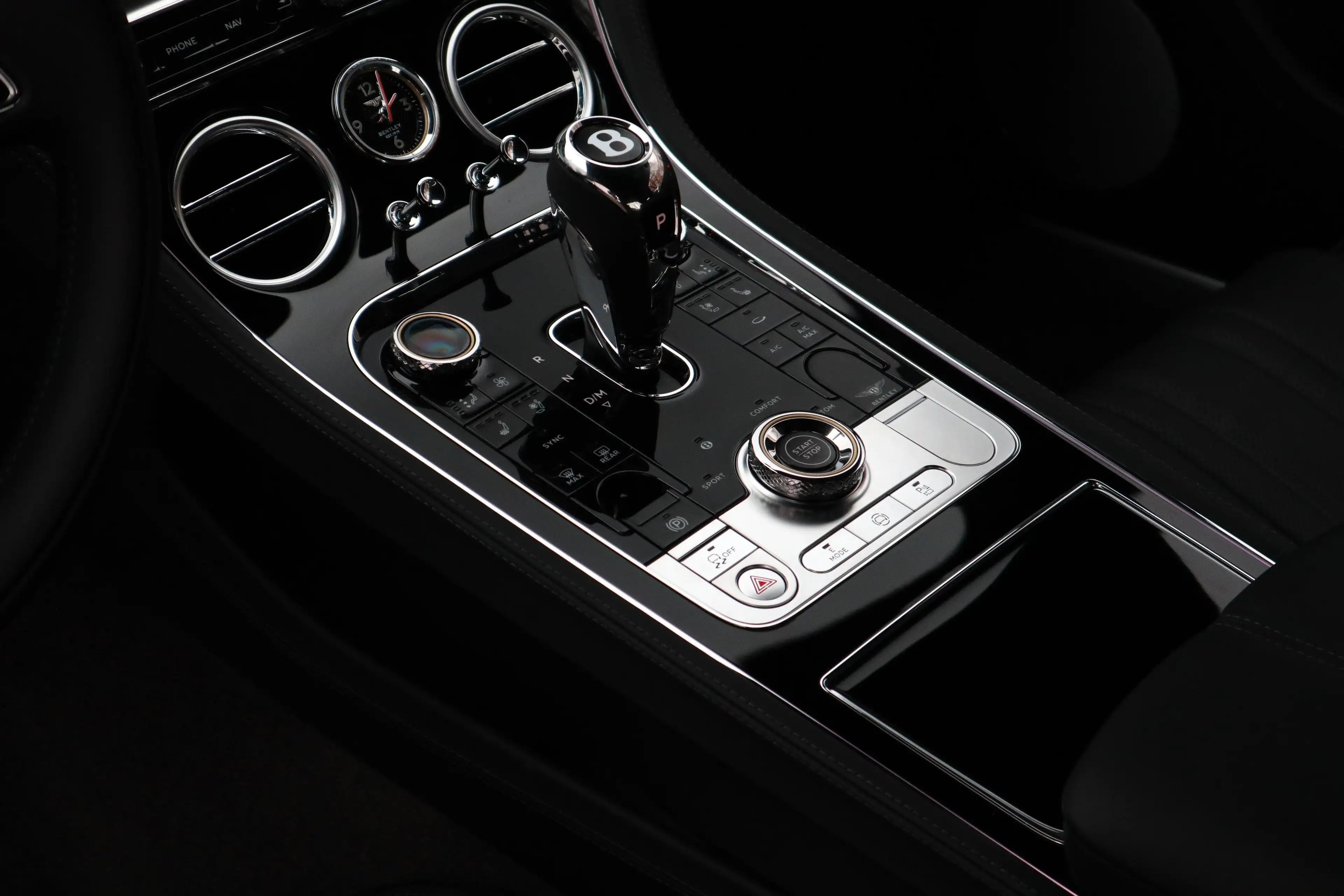 Bentley Continental GT V8 Hybrid *Blackline*MandarinCalipers* — photo 14