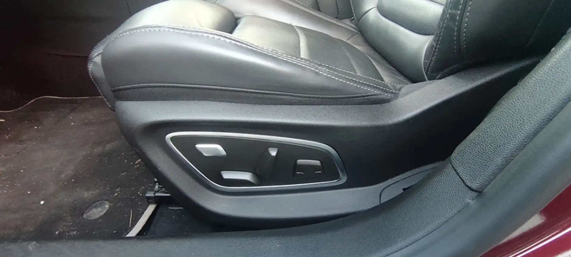 Renault Talisman S.T. 1.6dCi Energy TT Initiale París EDC 118kW Violett - 2