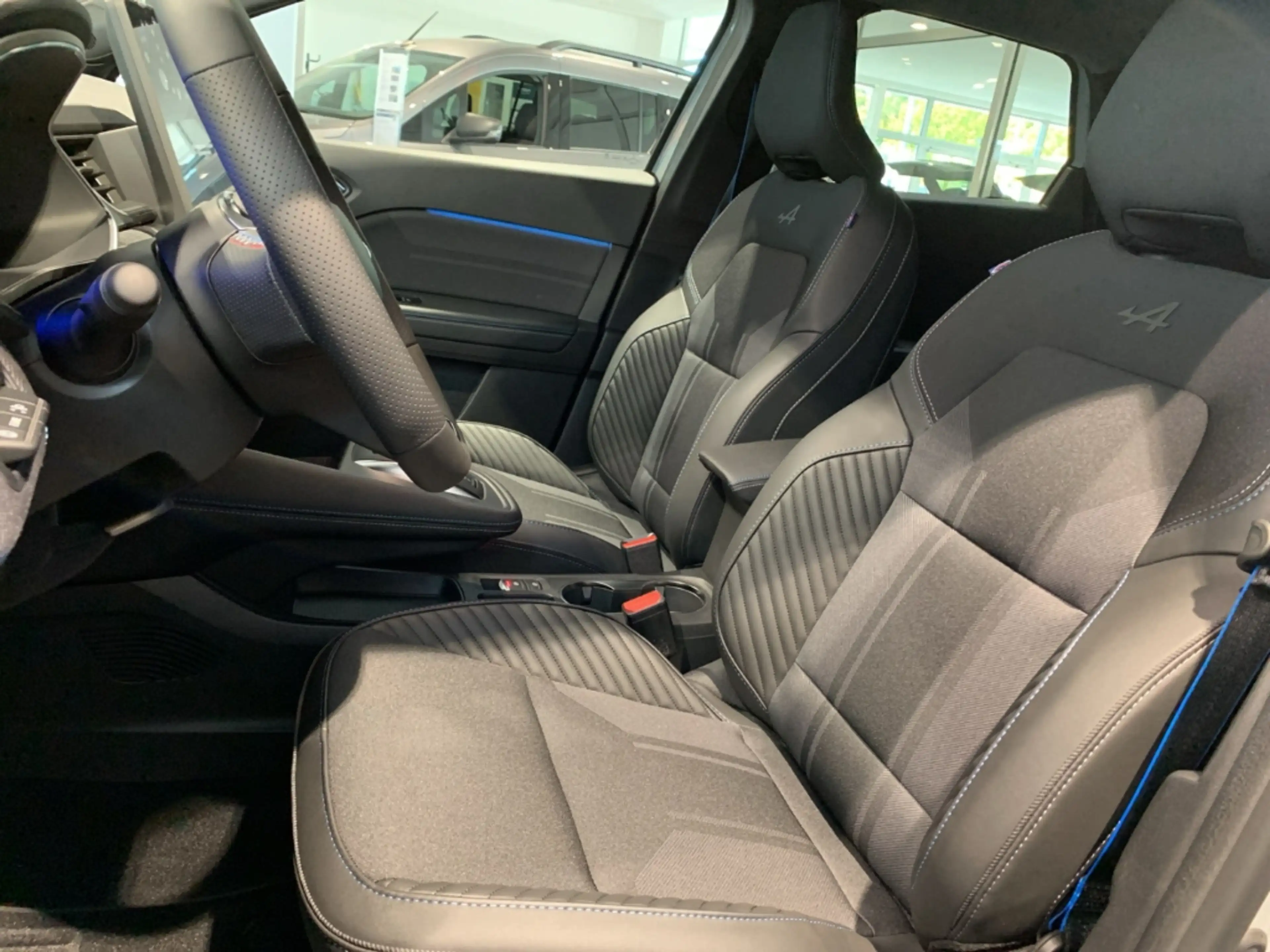 Renault Symbioz ESPRIT ALPINE FULL HYBRID E-TECH 160 Esprit Alpine — photo 9